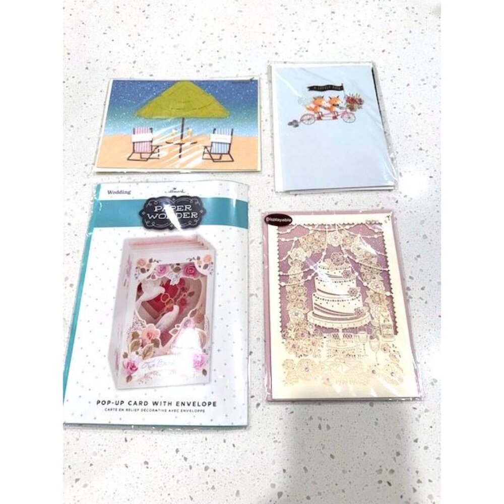 NWT set of 4Wedding & Love-Themed Greeting Cards By Papyrus & Hallmark